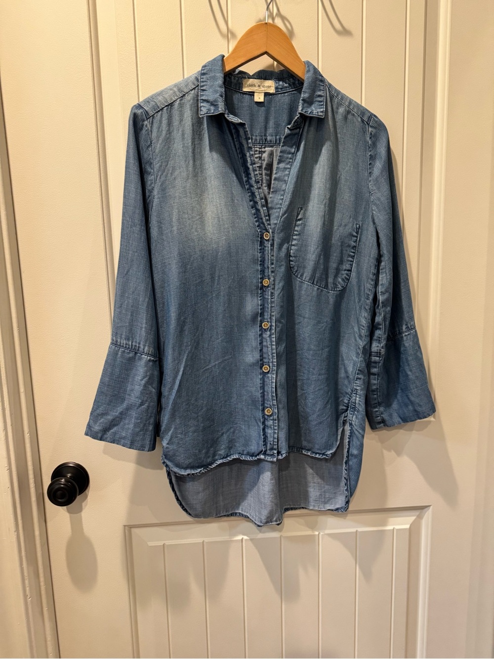 Anthropologie Cloth & Stone Chambray High-Low Shirt - Size Small